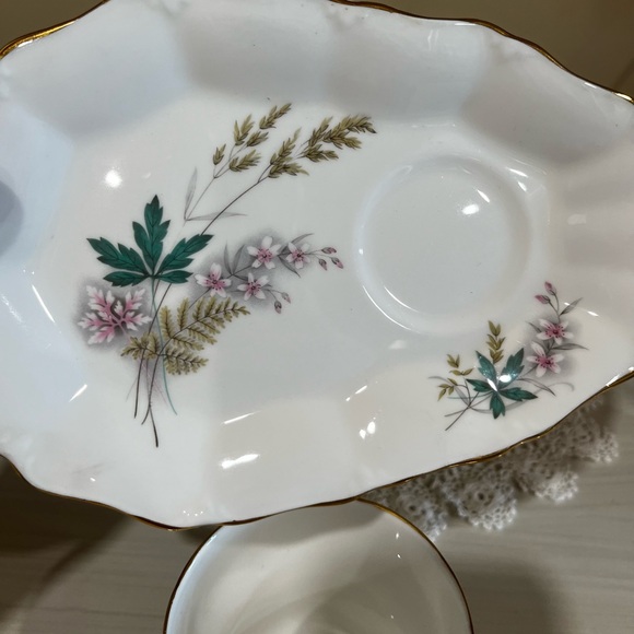 Vintage Duchess Louise Cup and Sandwich Plate - Picture 3 of 4